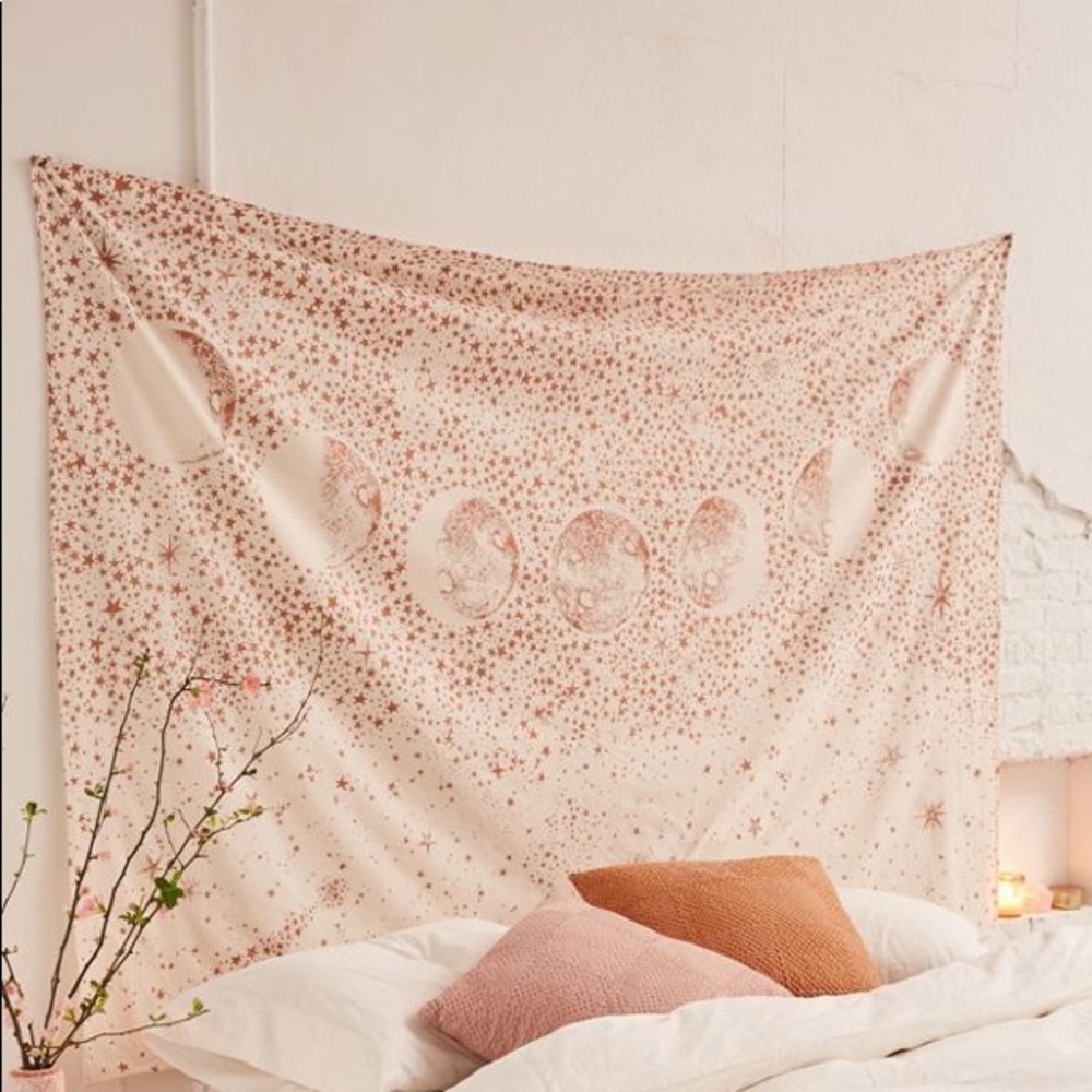Urban outfitters Star Dust Tapestry in rose gold